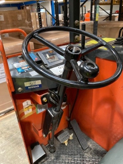 Nissan Electric Forklift Pic 05